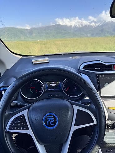 b 4: BYD Yuan Up: 2019 г., 1 л, Автомат, Электромобиль, Кроссовер — 9