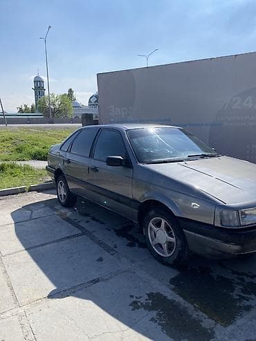 v klass: Volkswagen Passat: 1990 г., 1.8 л, Ручные, Бензин, Седан — 2