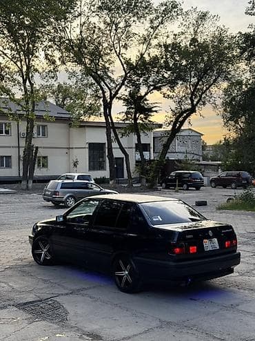 мотор авто: Volkswagen Vento: 1992 г., 2 л, Механика, Бензин, Седан — 4