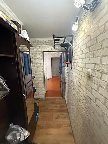 квартира 3 комнатные: 3 комнаты, 58 м², 104 серия, 1 этаж, Косметический ремонт — 3