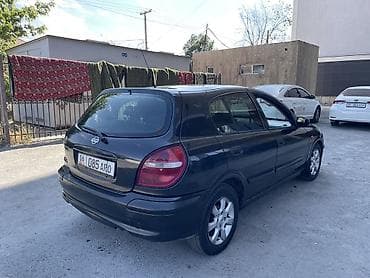 Nissan Almera: 2002 г., 1.5 л, Механика, Бензин, Хэтчбэк — 3