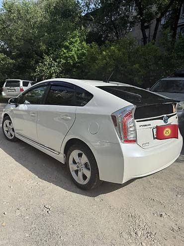 приус 2018: Toyota Prius: 2015 г., 1.8 л, Автомат, Гибрид, Хэтчбэк — 5