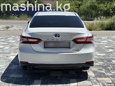 w140 салон: Toyota Camry: 2018 г., 2.5 л, Вариатор, Гибрид, Седан — 4