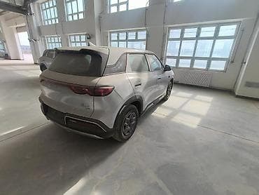 nio et9: BYD Yuan Up: 2025 г., Автомат, Электромобиль, Кроссовер — 3