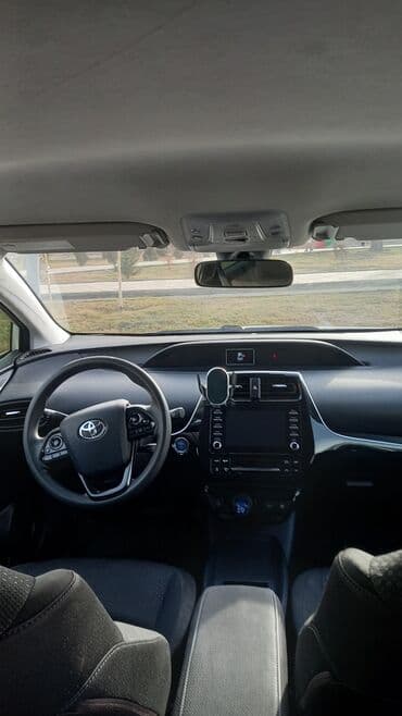 tesla pi: Toyota Prius: 2020 г., 1.8 л, Вариатор, Гибрид, Седан — 6