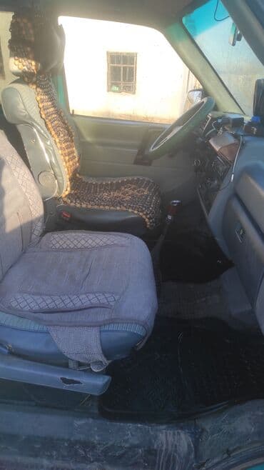 фолсваген тоуран: Volkswagen Transporter: 1991 г., 2 л, Механика, Бензин, Минивэн — 5