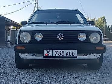 Volkswagen Golf: 1991 г., 1.8 л, Механика, Бензин, Хэтчбэк