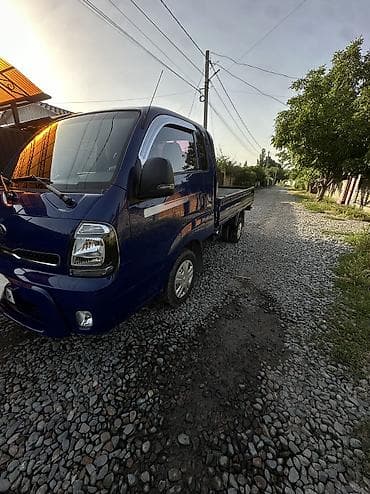 byd авто: Kia BONGO: 2019 г., 2.4 л, Механика, Газ — 3