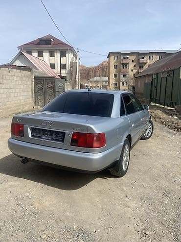аванта 1996: Audi A6: 1995 г., 2 л, Автомат, Бензин, Седан — 1