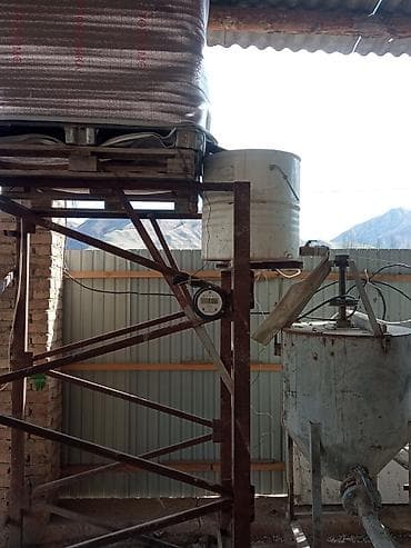 Оборудование газоблок сатылат срочно,1 шт миксер, рельс,8 шт калп 1шт