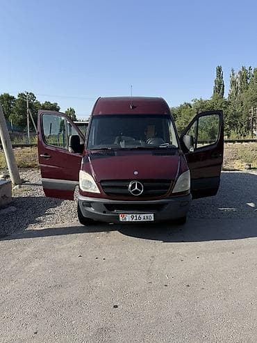 mazda 121: Грузовой фургон Mercedes‑Benz Sprinter (длинная база, высокий крыша) — 1