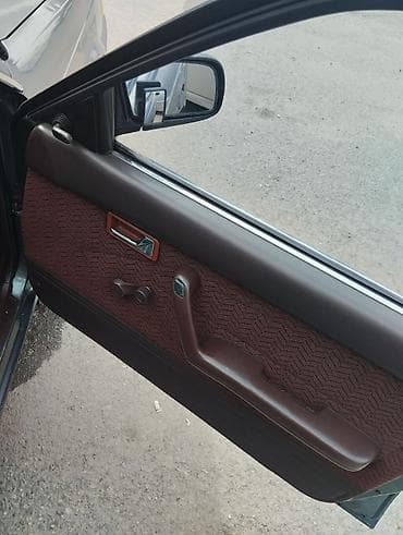 mark 1: Mazda 626: 1987 г., Бензин — 8