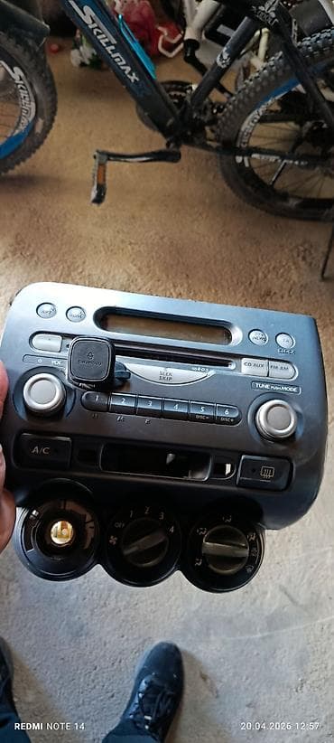 Б/у, Нестандартный, Без системы, Без оперативной памяти ГБ ОЗУ, Без встроенной памяти Гб ПЗУ