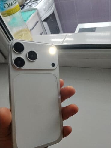 xbox 350: IPhone Xr, Б/у, 128 ГБ, Белый, Кабель, 100 % — 5