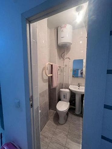 Кыймылсыз мүлк: 1 бөлмө, 35 м², 5-мкр Жеке план, 2 кабат, Жаңы ремонт — 3