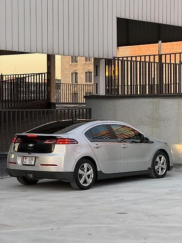 shevrole volt: Chevrolet Volt: 2012 г., 1.4 л, Автомат, Электромобиль, Хэтчбэк — 2