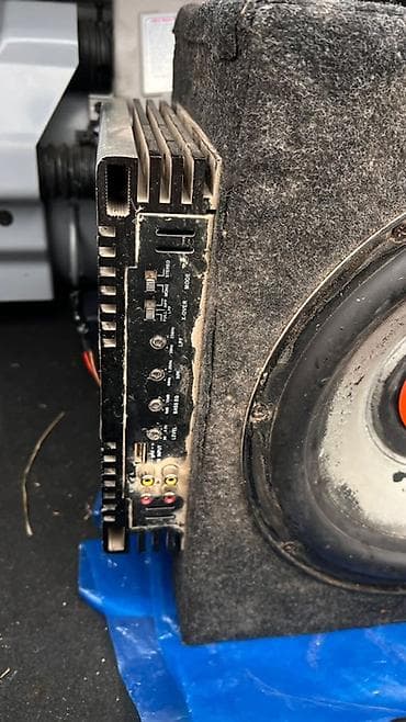 усилитель на саб: Сабвуфер Mystery в корпусе + автомобильный усилитель. - Динамик — 5