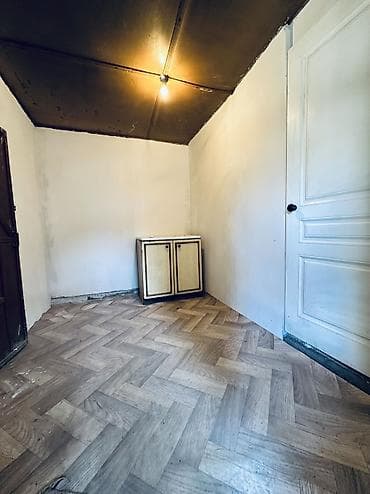 продаю бишкек: Продается времянка с участком 3,5 сотки 📍Адрес: село Кожомкул, ул — 3