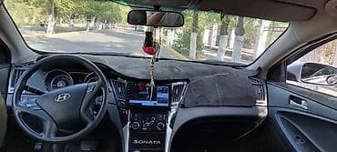 саната жолтый: Hyundai Sonata: 2010 г., 2 л, Автомат, Газ, Седан — 9