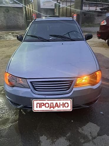 тюнинг голф 3: Седан компакт-класса, 4 двери, светло‑голубой цвет кузова. Кузов с — 5