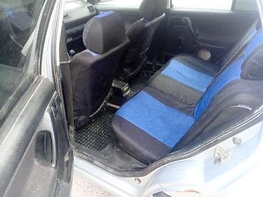 мутси биси: Volkswagen Golf: 1994 г., 1.6 л, Ручные, Бензин, Хэтчбэк — 5