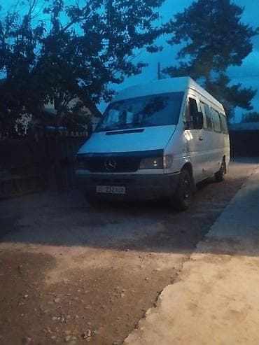 macbook 16: Пассажирский микроавтобус Mercedes‑Benz Sprinter (длинная база — 1