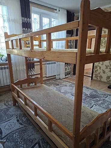 подушка из синтепона: Двухъярусная кровать из натурального дерева. - Материал: массив — 1