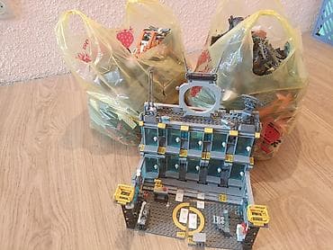 набор для инструментов: LEGO 12кг — рассыпь деталей и частично собранные модели. Много — 1