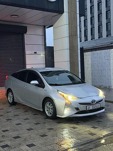 Toyota: Toyota Prius: 2016 г., 1.8 л, Автомат, Гибрид, Хэтчбэк — 3