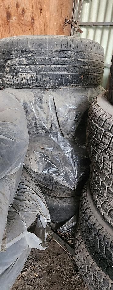9 0016: Комплекты резин стояли RX330 GOODYEAR лето 7000с SAiLUN лето ( один — 4