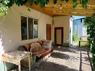 продаю фермы: Дом с приусадебным участком и виноградником. - Один этаж + высокий — 8