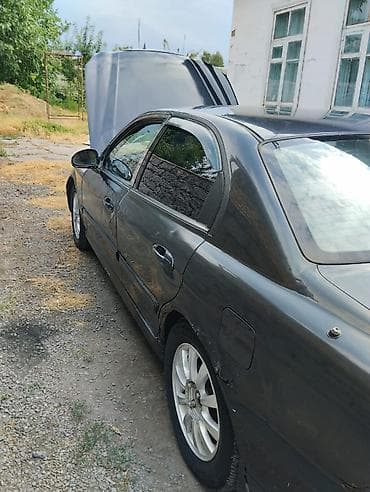 Hyundai Sonata: 2004 г., 2 л, Механика, Бензин, Седан — 6
