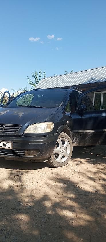 Opel Zafira: 2001 г., 1.8 л, Механика, Бензин, Минивэн — 5