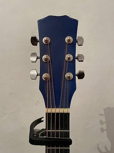 Пианино, фортепиано: Акустическая гитара с вырезом (дредноут) - Корпус формы дредноут с — 2