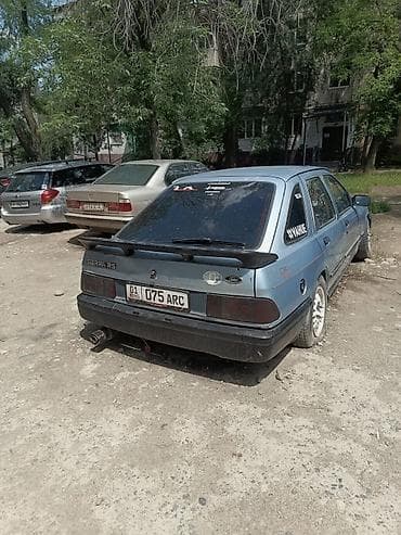 rover sd: Ford Sierra: 1983 г., 2 л, Механика, Бензин, Седан — 9