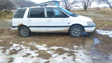 митсубиши спейс стар: Mitsubishi Chariot: 1994 г., 2 л, Механика, Бензин, Универсал — 3