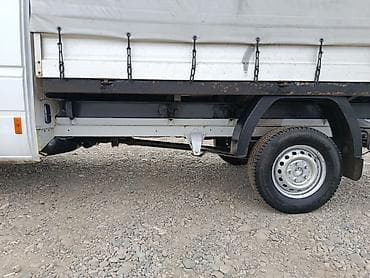 спринтер кузув: Жеңил жүк ташуучу унаа, Mercedes-Benz, Колдонулган — 3