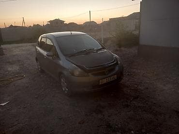 Honda Fit: 2003 г., 1.3 л, Вариатор, Бензин, Хетчбек
