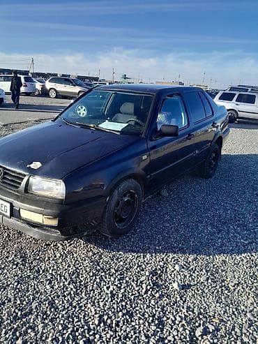 civic 2007: Volkswagen Vento: 1993 г., 1.8 л, Механика, Бензин, Седан — 4