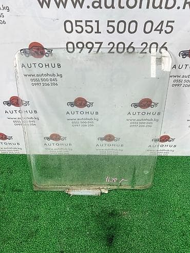 Автозапчасти: Боковое стекло MAN 12.224 L2000 D 0826 6.9, 1998 г., левое (б/у) — 1