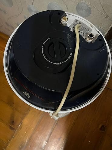 heater: Накопительный водонагреватель Объем бака: 50 л, Ariston, Электрический, Регулятор температуры, Эмалированная сталь, Б/у — 1