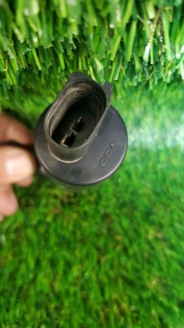 e39: Мотор бачка стеклоомывателя Bmw E39 ​ Марка: BMW Кузов: E39 ​ Номер и — 6