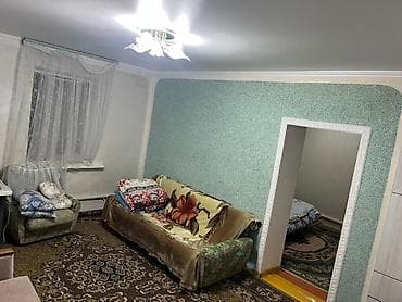дом в селе пригородный: Дом находится город Балыкчы. Заезжай и живи. Есть септик. Рядом с — 8