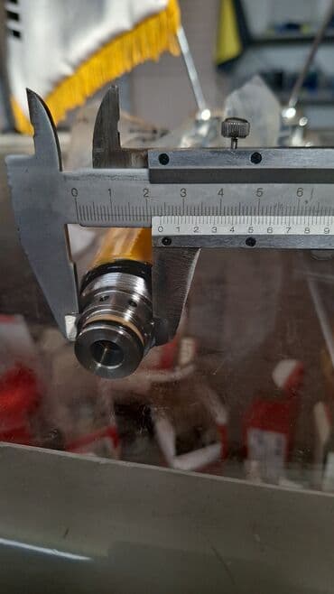 hyundai: Продаю запчасти на экскаватор хундай 2900/3000 клапан распределения — 3