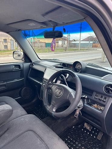 yamaha мото: Toyota bB: 2004 г., 1.3 л, Автомат, Бензин, Минивэн — 8