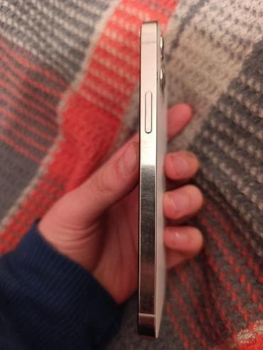 а 32: IPhone 12 Pro, Б/у, 128 ГБ, Белый, Чехол, 80 % — 4