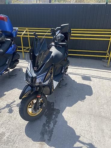 электро байк: Скутер QJIVE (QJYVE/QIYE) 50–125 см³, черный, с золотыми акцентами — 3