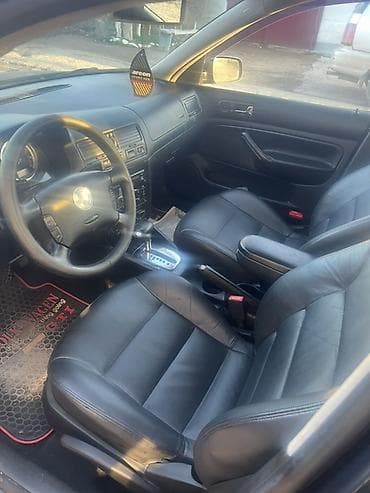 авто с россии: Volkswagen Bora: 2004 г., 2 л, Автомат, Бензин, Универсал — 5