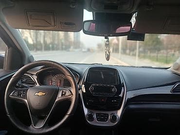 Продажа авто: Chevrolet Spark: 2018 г., 1 л, Автомат, Бензин, Хэтчбэк — 5