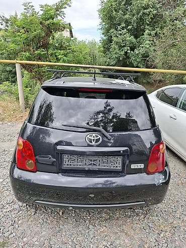 тайота ист дверь: Toyota Ist: 2002 г., Хэтчбэк — 4